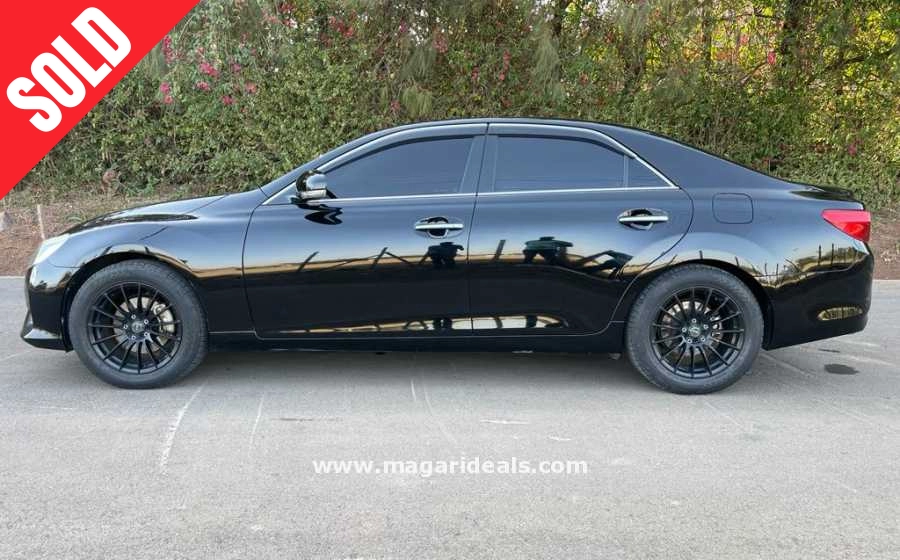 TOYOTA MARK X in Perfect Condition for Sale in Kenya | Magari Deals