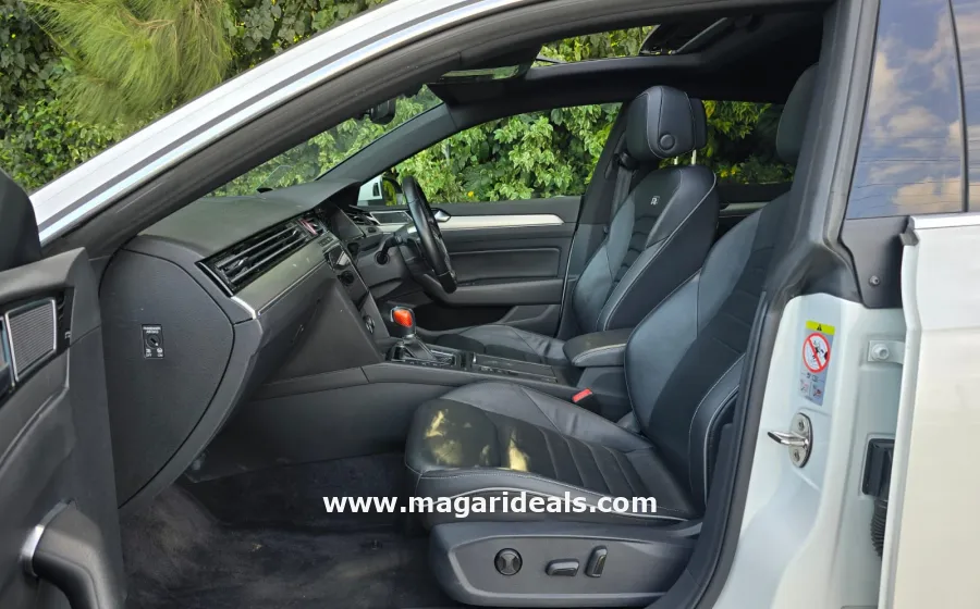 VW Arteon R-Line 2018 Model Sunroof in Kenya for Sale | Magari Deals